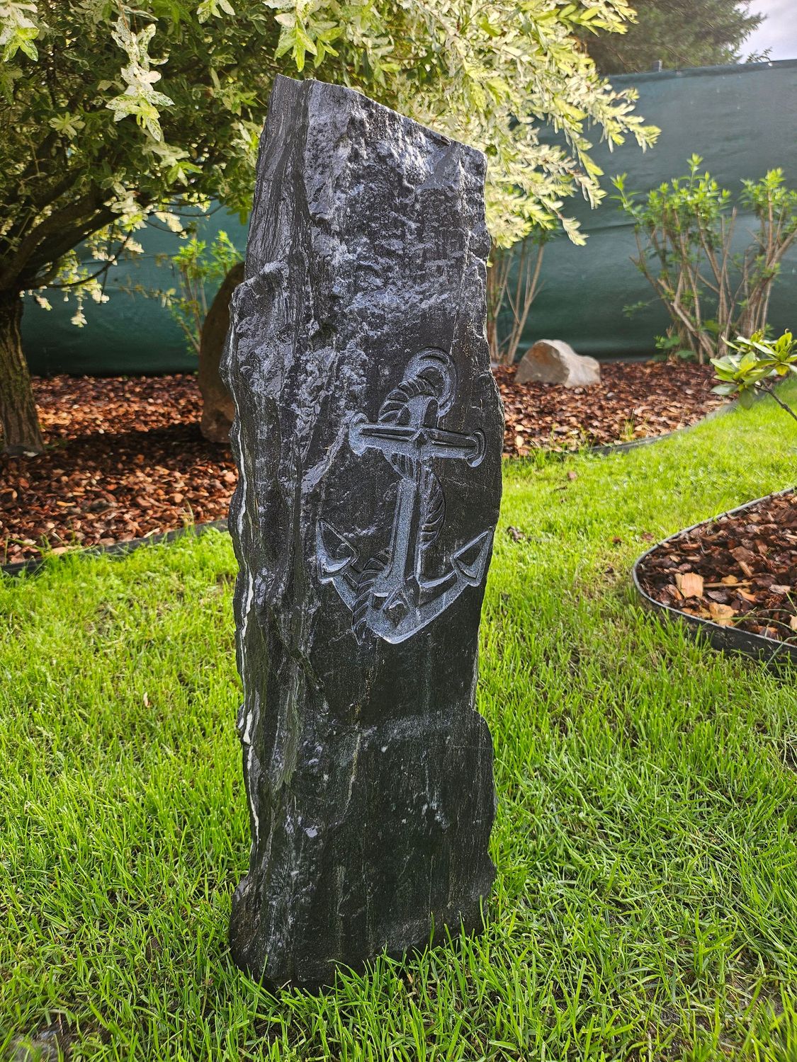 Monolith mit Anker, optional personalisierbar
