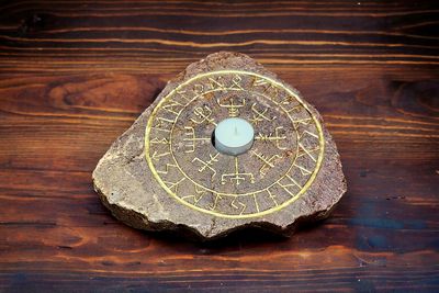 Kerzenstein "Runenkompass"