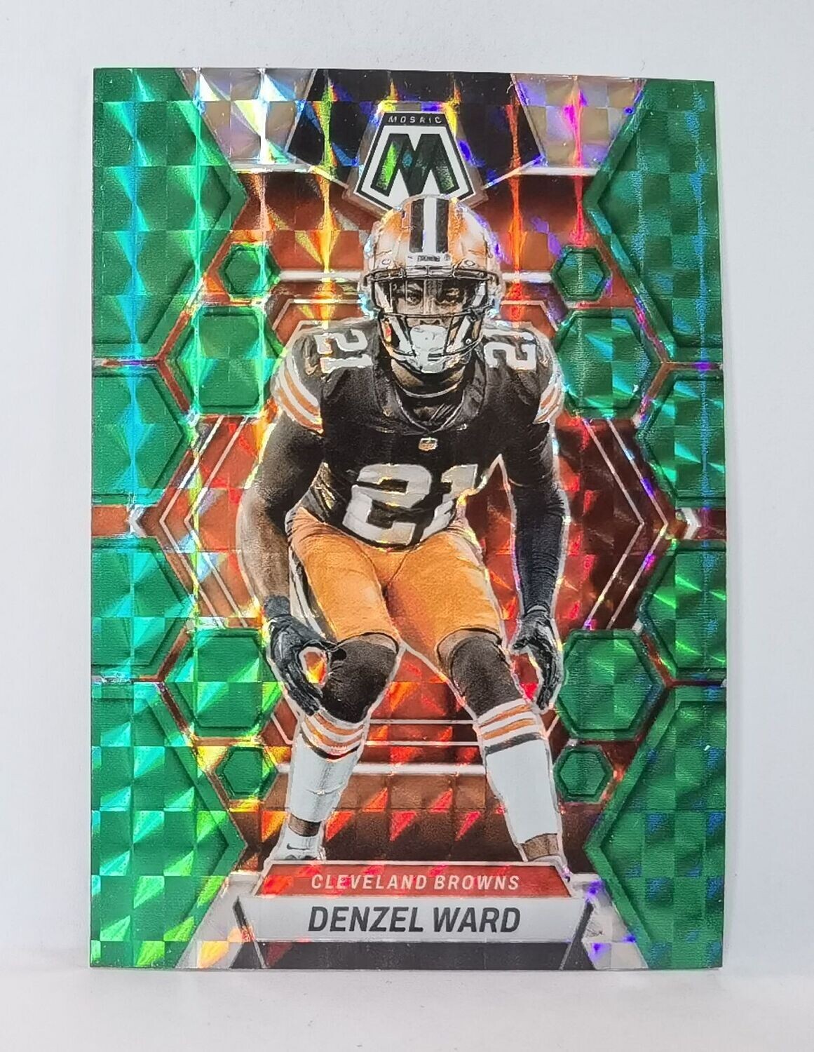 52 Denzel Ward - Cleveland Browns (GREEN PRIZM)