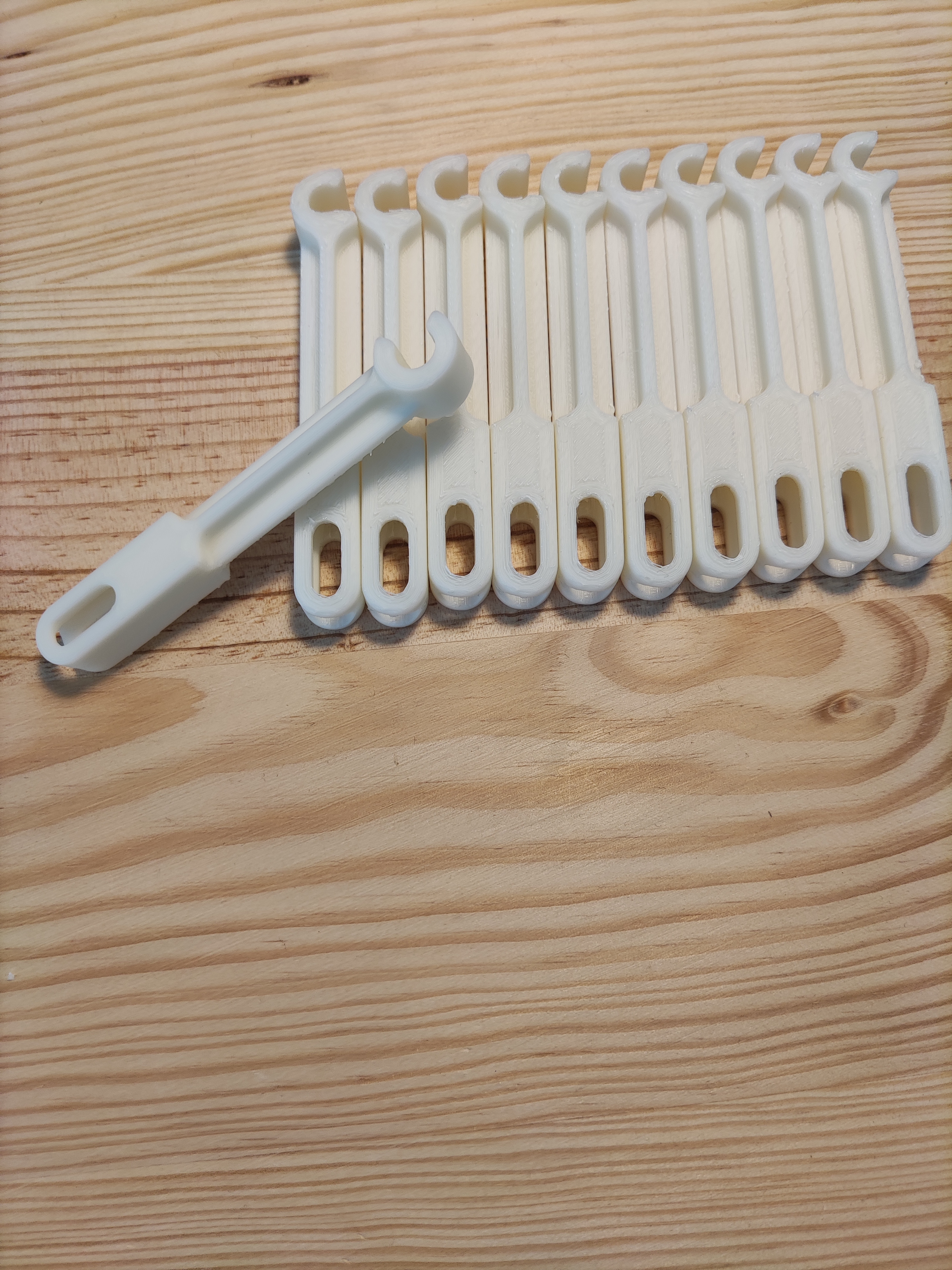 Bras articulé pour capot de toit HARTAL camping-car