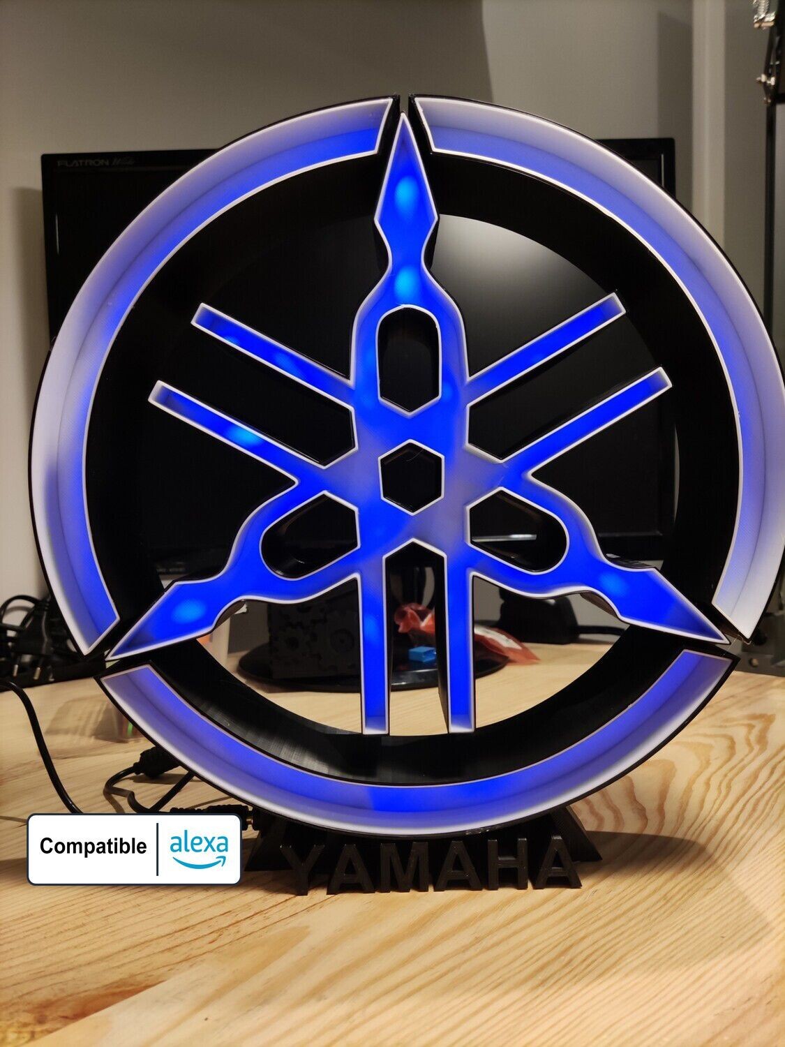 Enseigne lumineuse connectée logo Yamaha format : 300