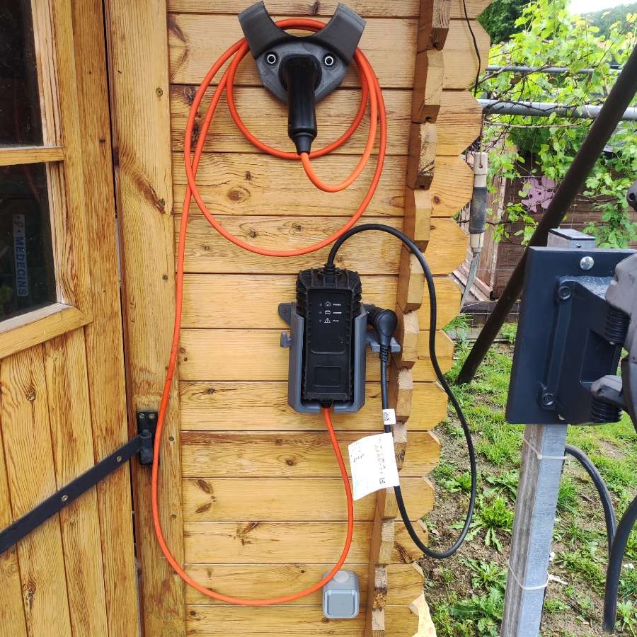 Support de rangement prise électrique automobile 