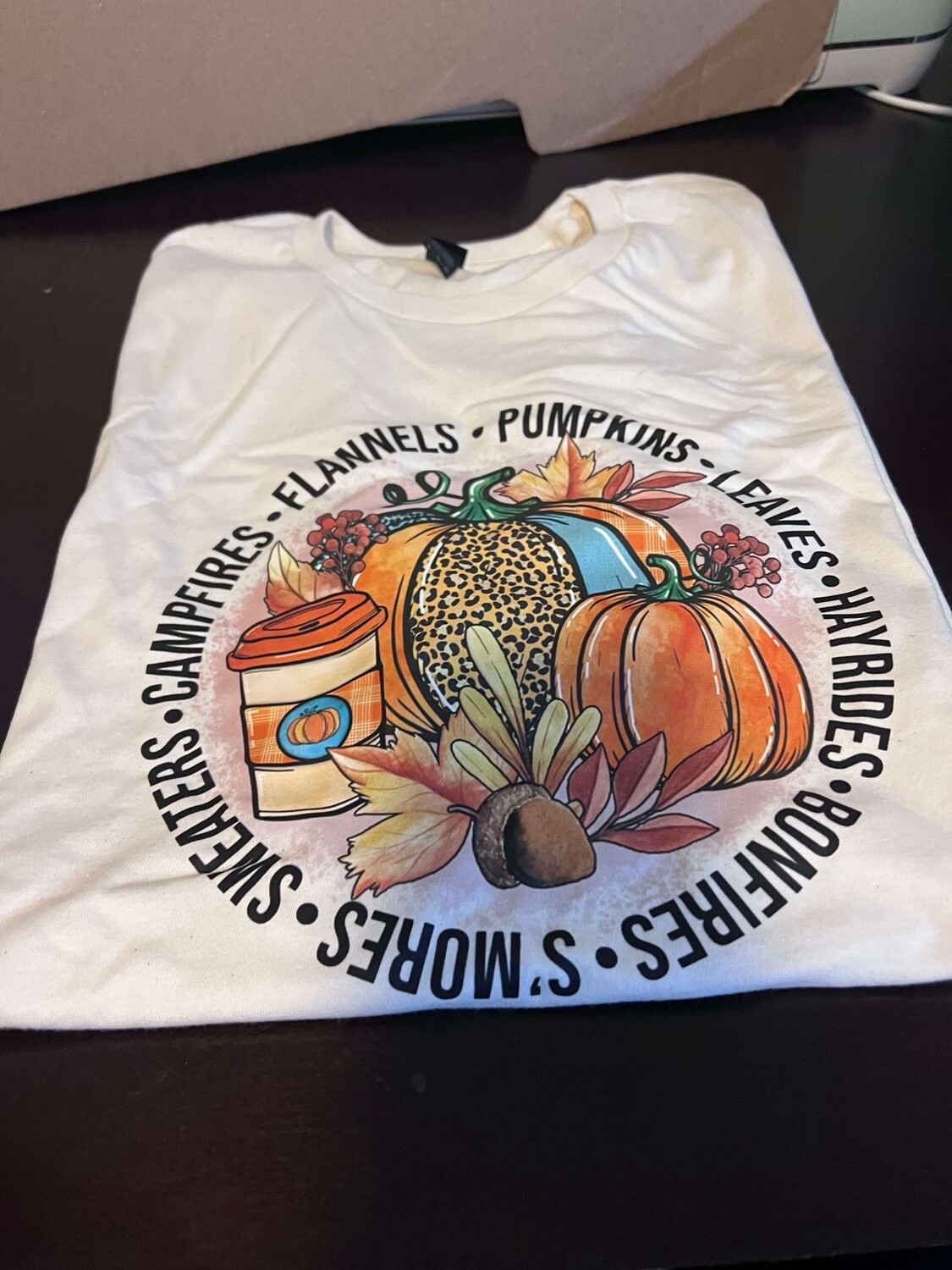 Campfires flannels pumpkins T-shirt cream, Size: Medium