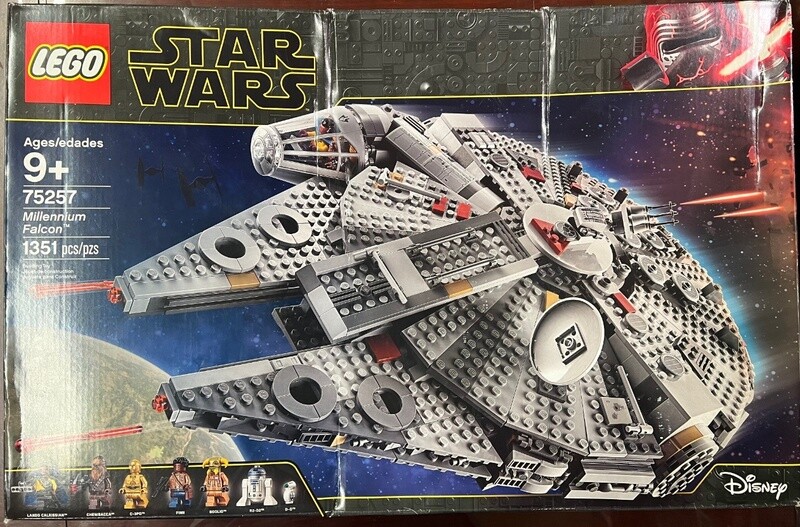 LEGO Star Wars: The Rise of Skywalker Millennium Falcon 75257