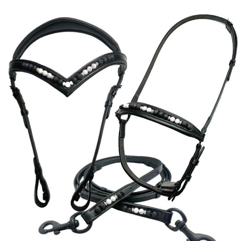 Set „svarthvít“ aus Kopfstück, Nasenriemen, Zügel Set „svarthvít“ aus Kopfstück, Nasenriemen, Zügel