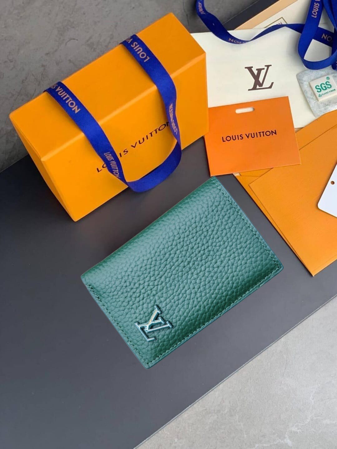 LV wallet 