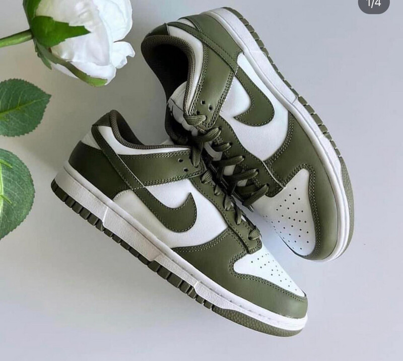 Nike shoes 