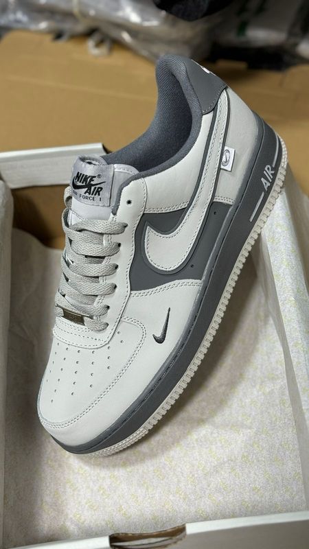 Nike - Air Force 