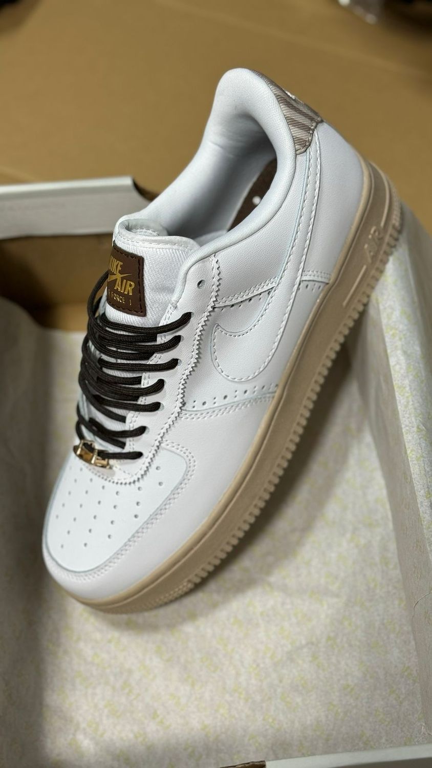 Nike - Air Force 
