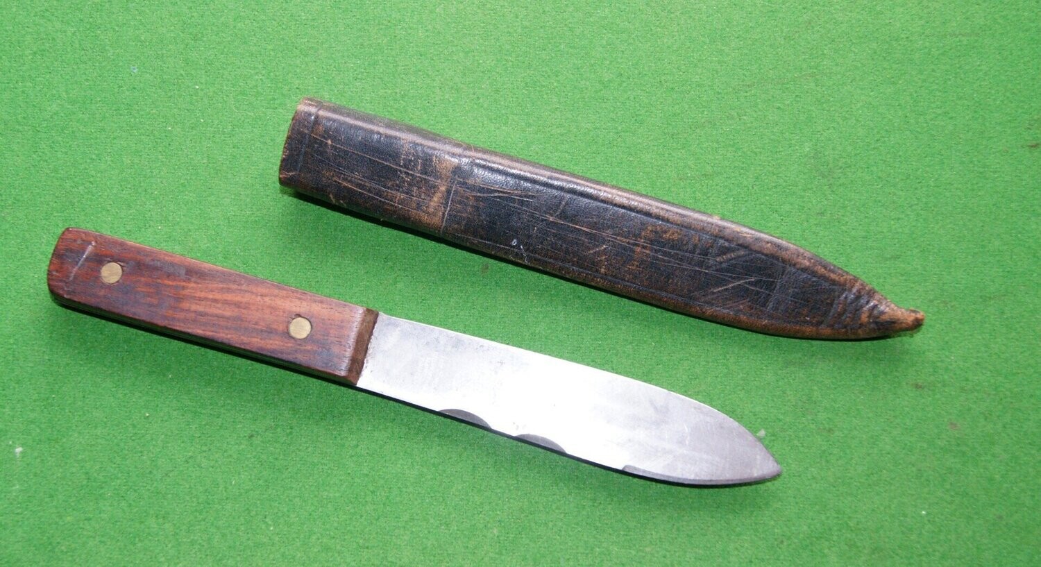 Vintage Green River knife by William Rodgers of Sheffield