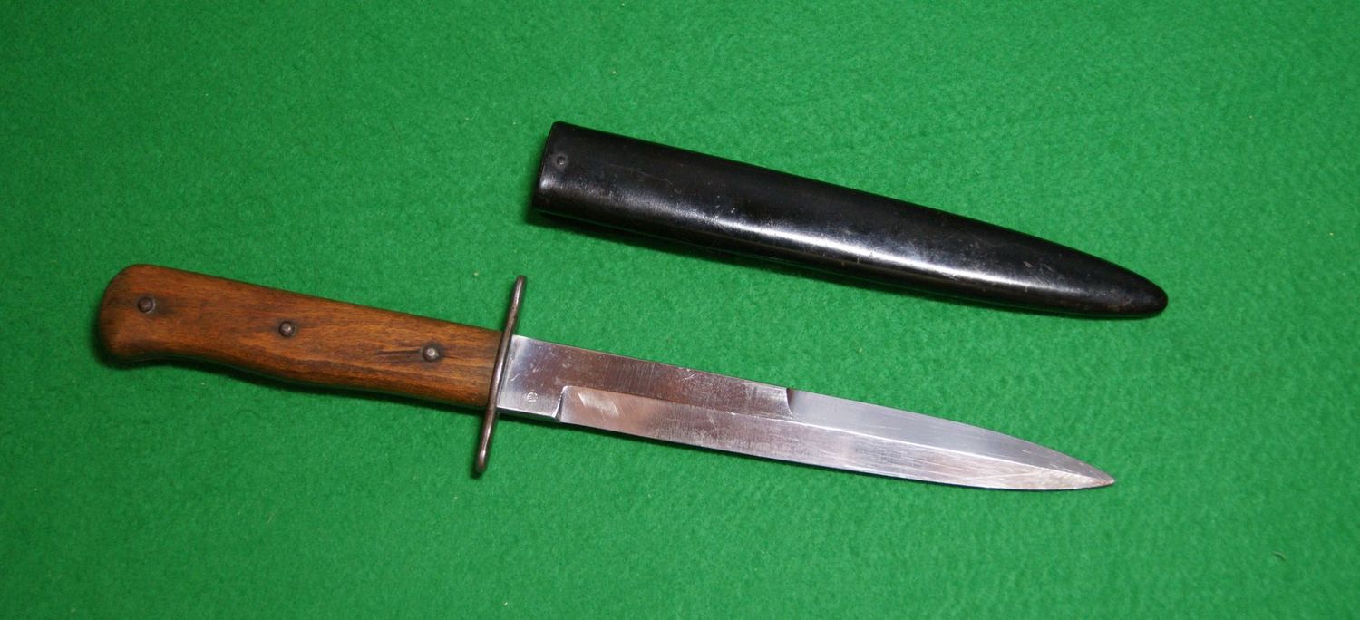 ​WWII German Luftwaffe Boot Knife, Eagle 6