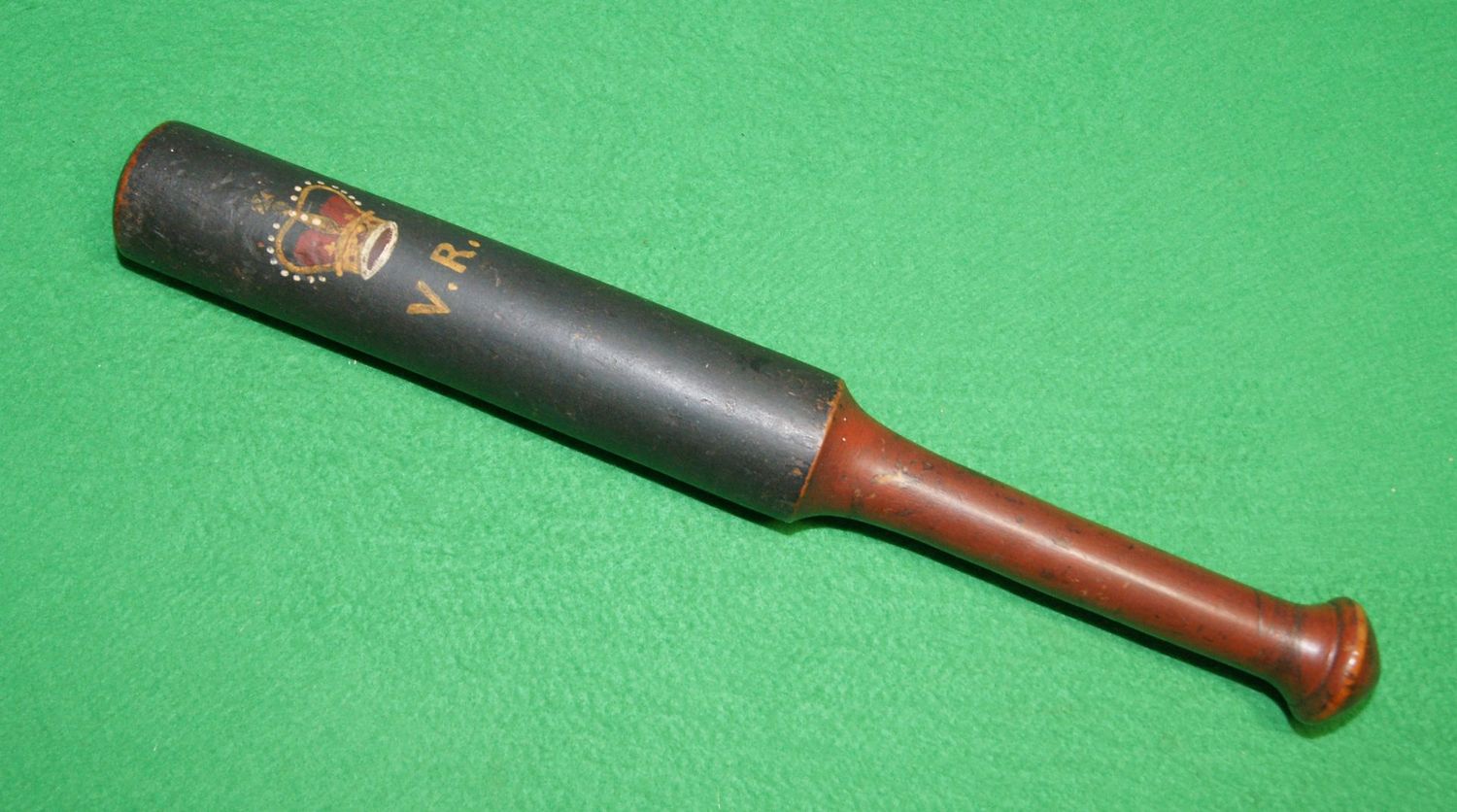 Victorian Police Tipstaff Truncheon c1840 Victorian Police Tipstaff Truncheon c1840