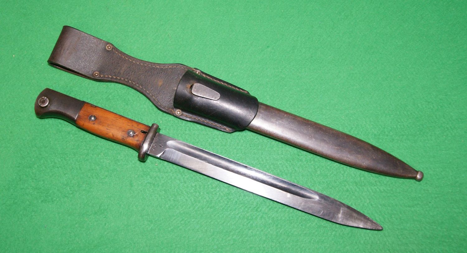 WW2 German K98 Bayonet with Matching Numbers WW2 German K98 Bayonet with Matching Numbers