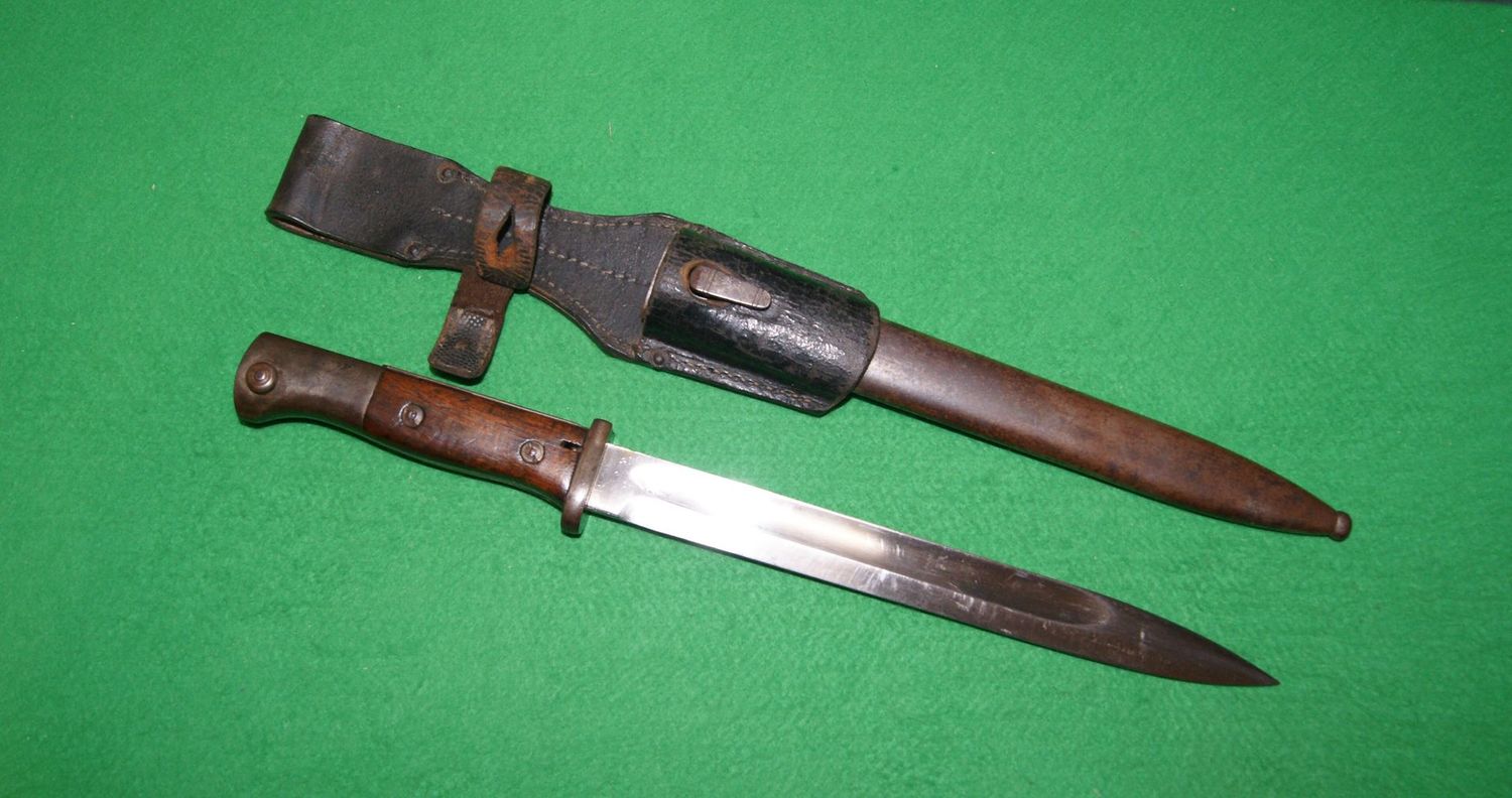 ​WWI Imperial German 1884/98 Bayonet dated 1917