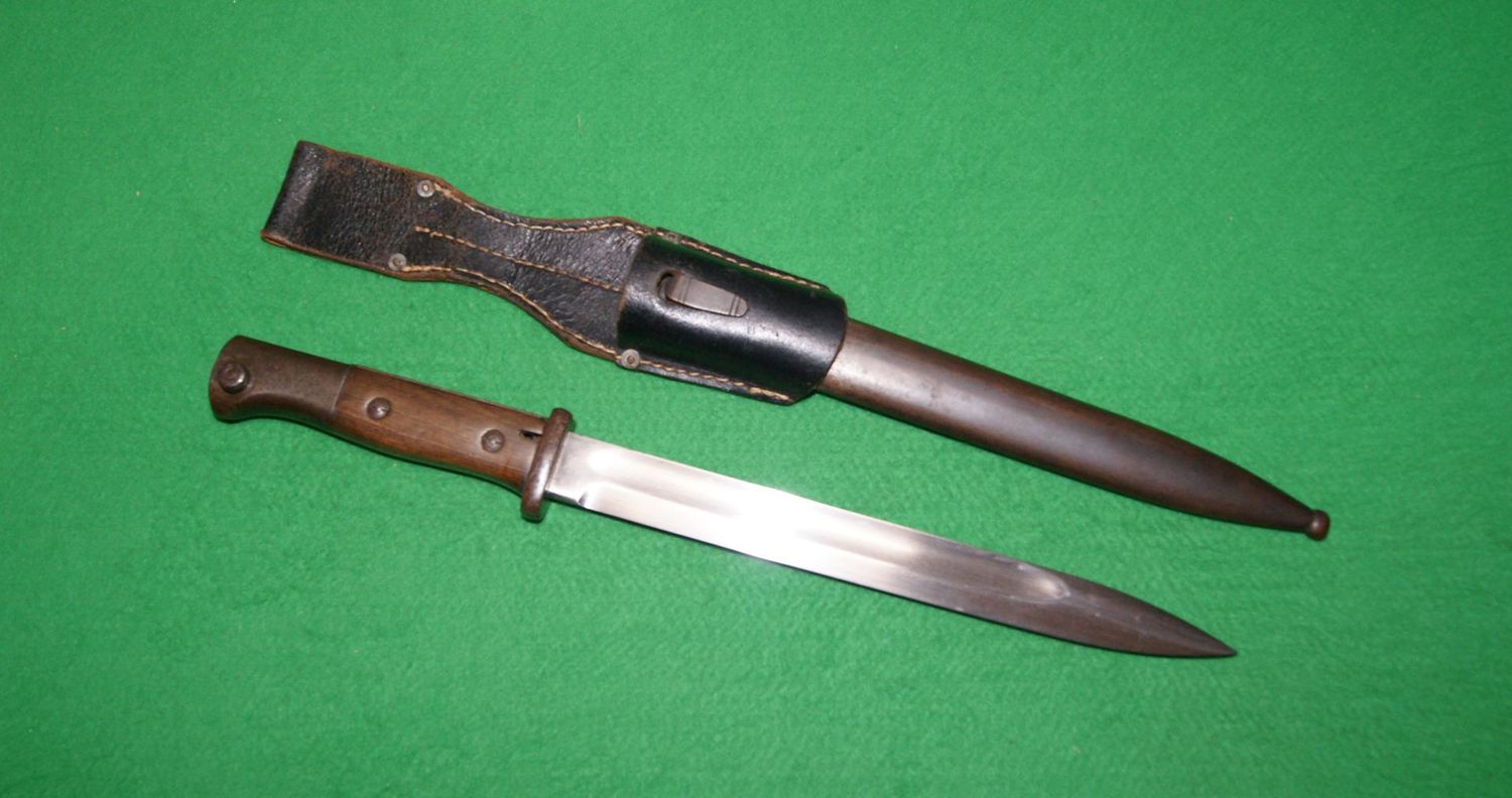 WWI Imperial German 1884/98 Bayonet dated 1916 WWI Imperial German 1884/98 Bayonet dated 1916