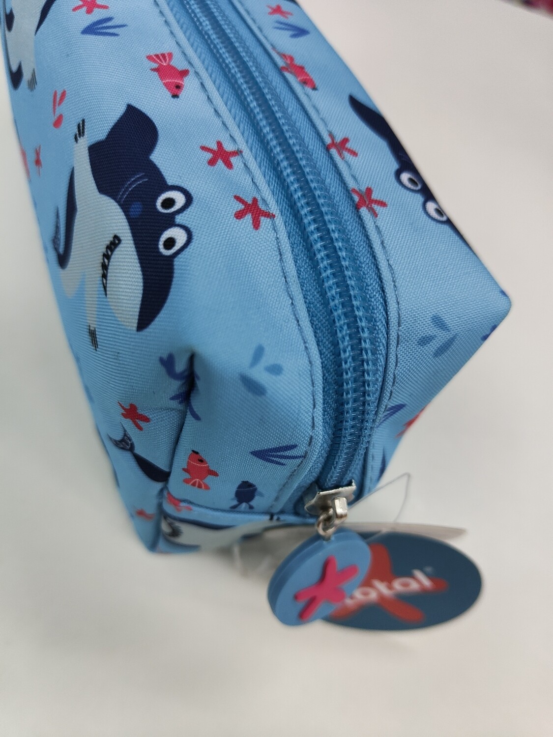 ESTUCHE O NECESER TIBURÓN I TOTAL interior plastificado 