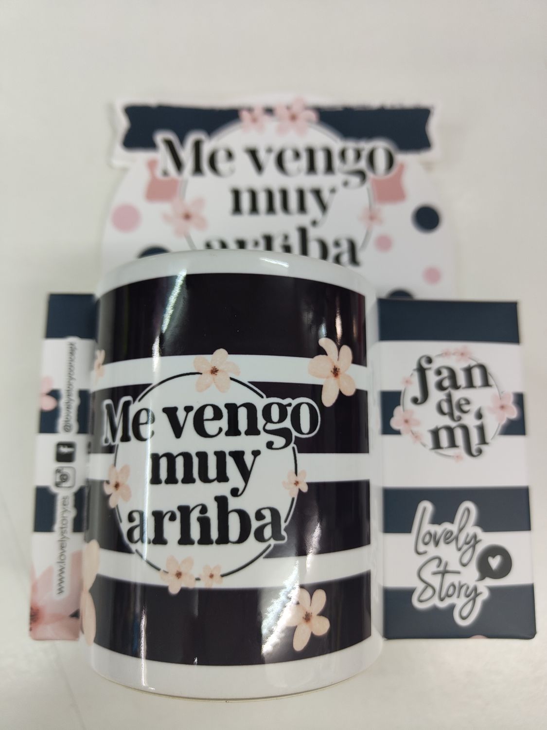 TAZA MOLONA Y DIVERTIDA ME VENGO MUY ARRIBA LOVELY STORY 