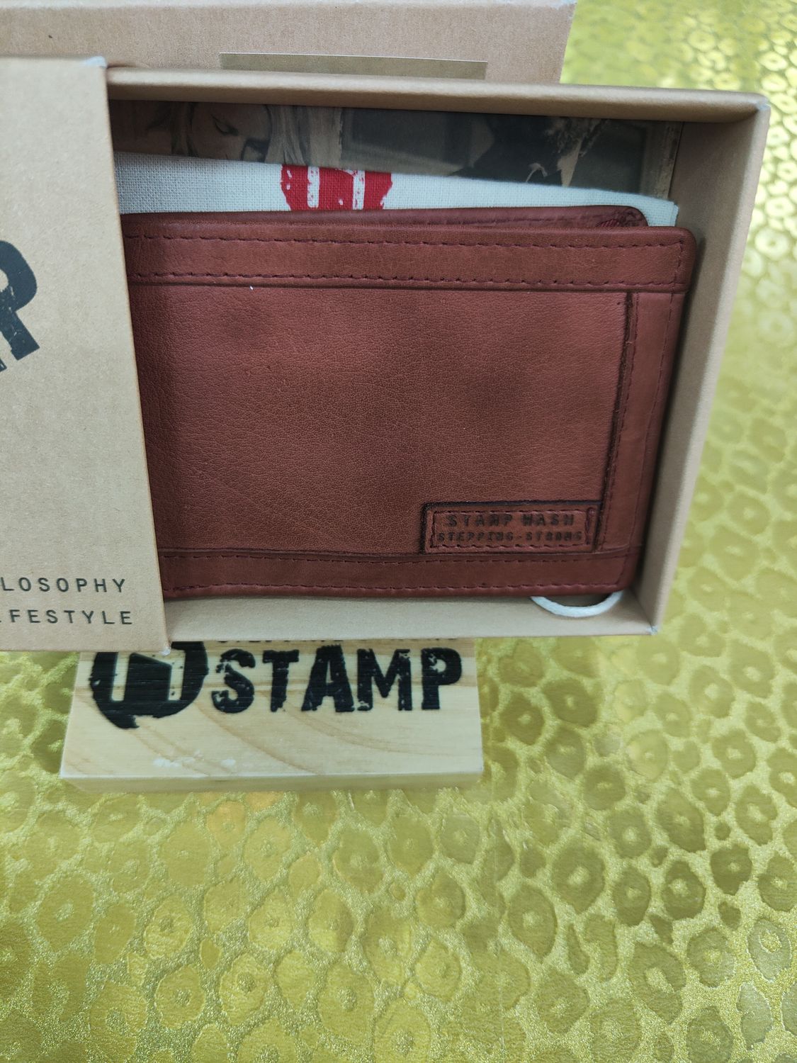 BILLETERO PIEL UNISEX STAMP CARTERA APAISADA ROJO 