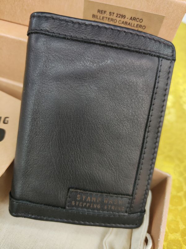 BILLETERO HOMBRE PIEL LAVADA STAMP CON MONEDERO CARTERA CABALLERO NEGRO 