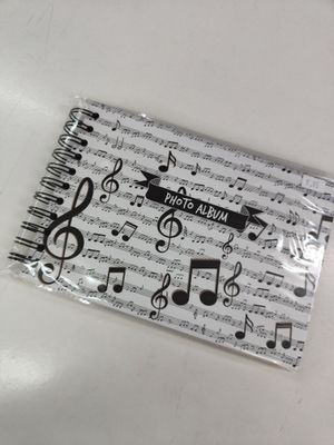ÁLBUM FOTOS NOTAS MUSICALES hojas de cartulina negra MUSICA 