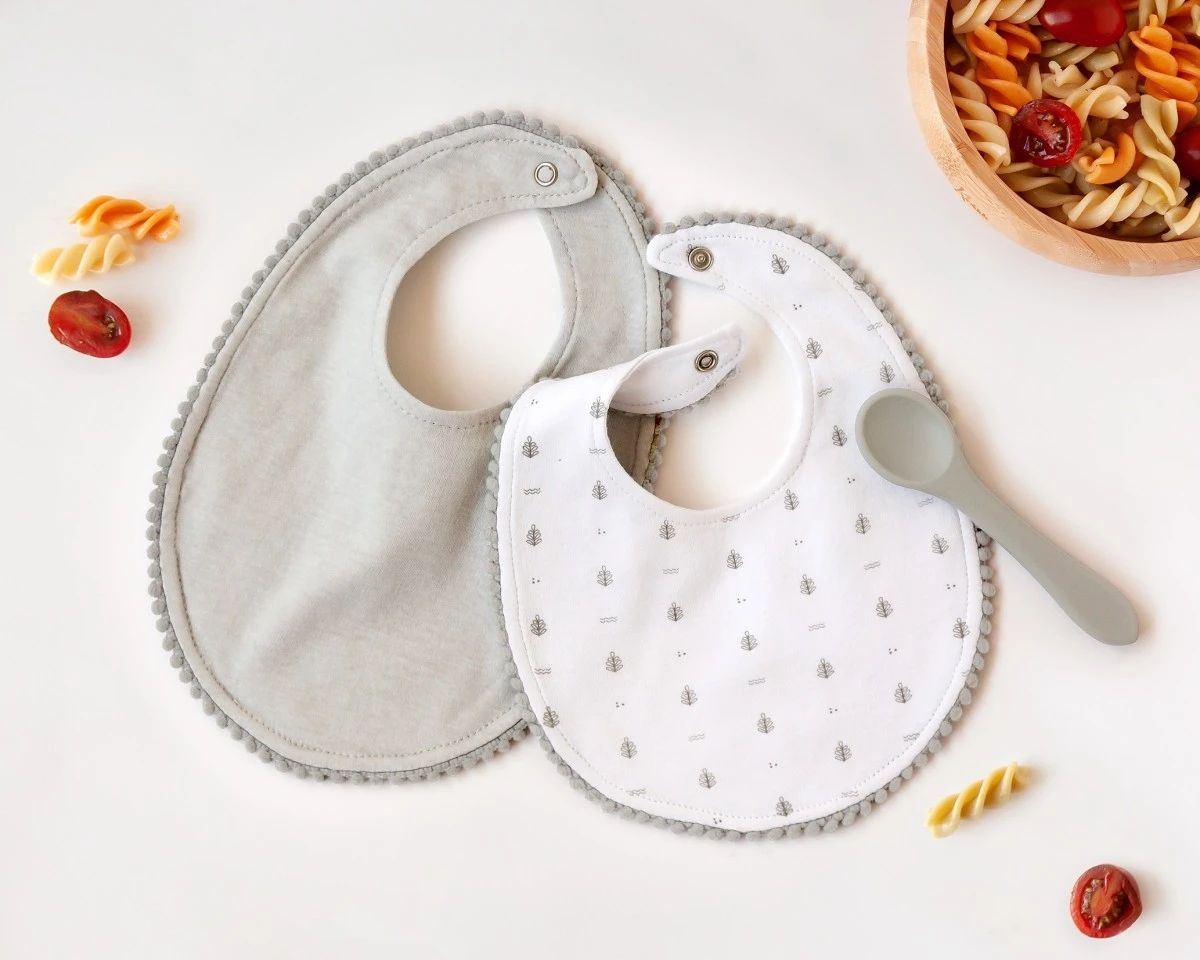 BABEROS BEBÉ KIOKIDS CONJUNTO DE DOS CON CUCHARA babero 