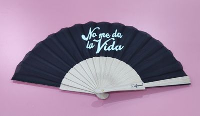 ABANICO NO ME DA LA VIDA NEGRO 