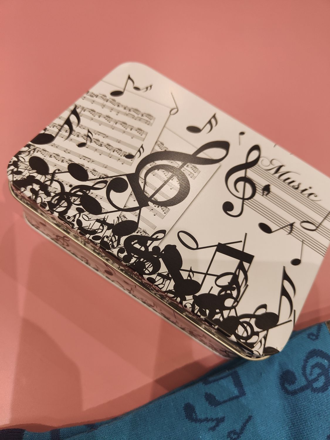 CALCETINES EN LATA NOTAS MUSICALES AZUL MÚSICA 