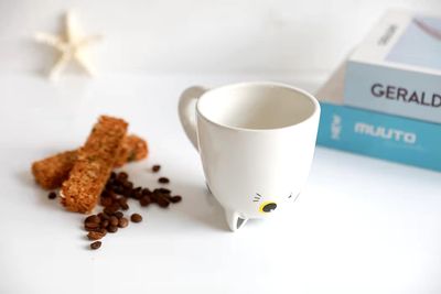 TAZA GATO BLANCO INVERTIDO AL REVÉS I TOTAL UP & DOWN  CAT MUG invertida 