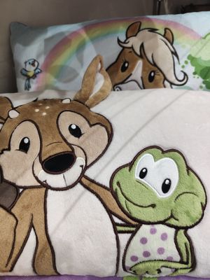 PELUCHES COJINES DECORACIÓN 
