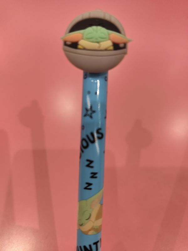 BOLÍGRAFO BORRABLE DISNEY STAR WARS THE CHILD MANDALORIAN BOLI TINTA AZUL 