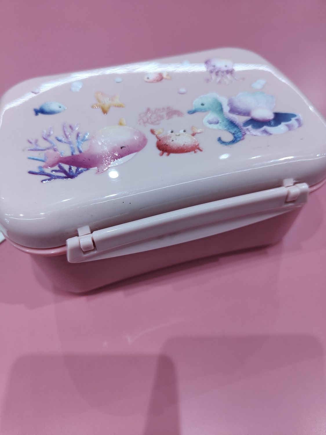 FIAMBRERA LUNCH BOX MAR DE SIRENAS ROSA CON TAPA REFRIGERANTE TUPPER CON CAJITA INTERIOR AUREA CON ENFRIADOR 