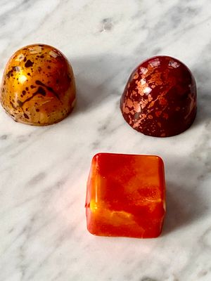 Signature Easter Pralinen Collection – 3 handgefertigte Pralinen