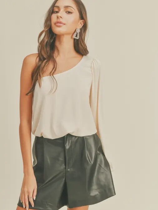 One-Shoulder Balloon Sleeve Top