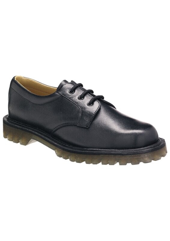 Shoes: Various