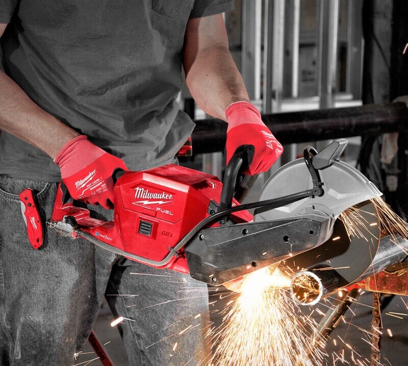 CUT OFF SAW, (STILE type) MILWAUKEE, 18V, 230MM.