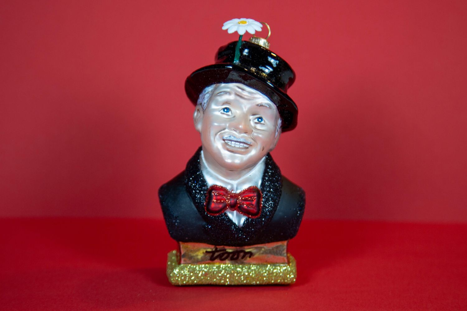 Toon Hermans Ornament