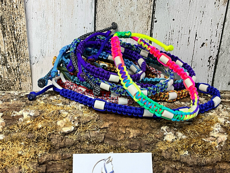 Zecke -Weg Halsband, verstellbar aus Paracord, EM Pipes