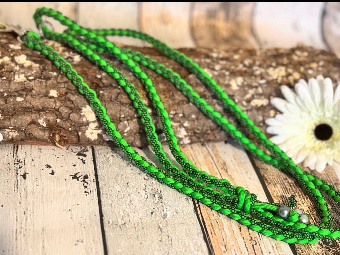 Hundeleine aus Paracord – Muster Maru