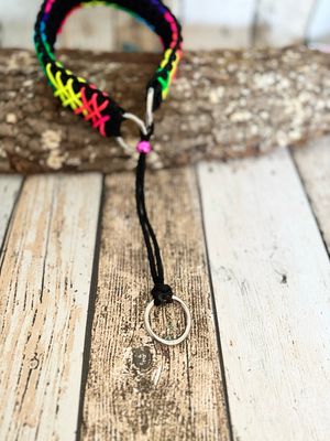 Handgeflochtenes Paracord Halsband „Back Road Journey“ – individuell gefertigt