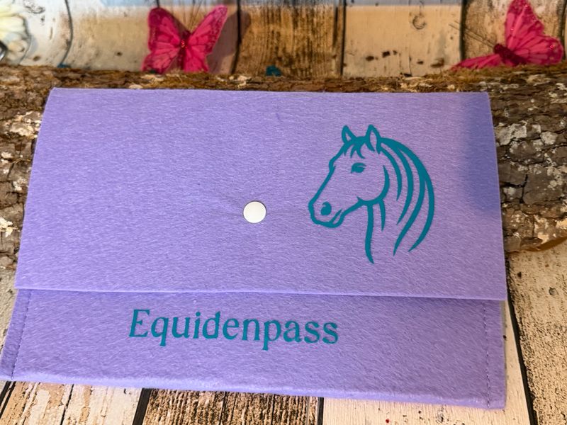Equidenpass-Flieder