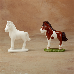 Horse Standing Party