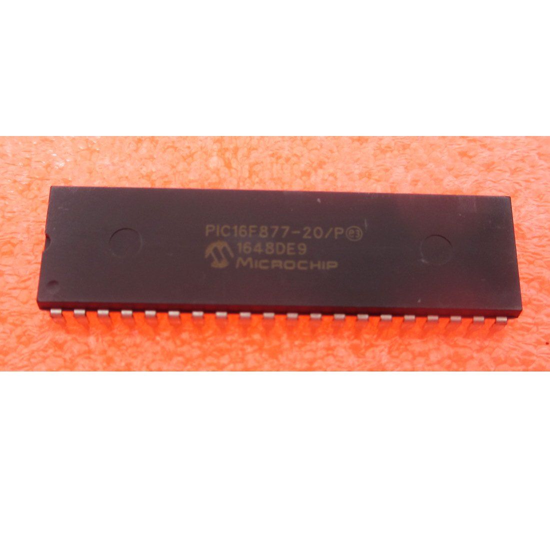 Microcontrolador PIC16F877-20 DIP-40