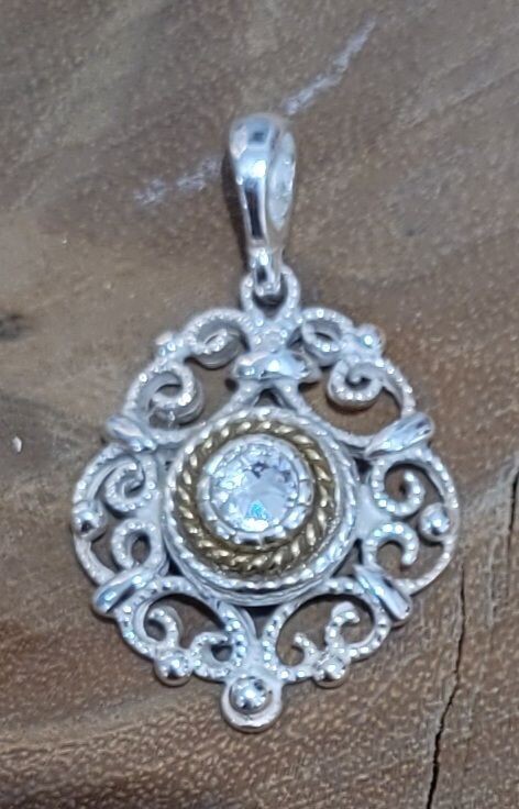 Trachtenanhänger 925 Silber mit Teilvergoldung, Steinfarbe: weiss