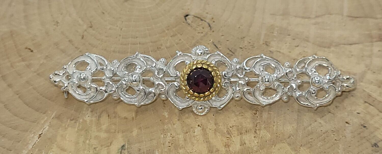 Trachtenbrosche extra lang, 925 Silber mit Granat und Teilvergoldung