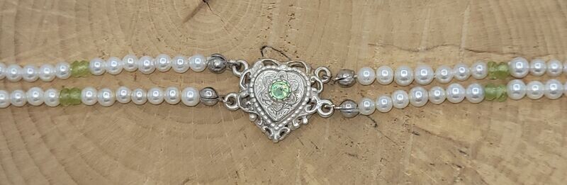 Trachtenarmband 925 Silber, Muschelkernperlen, Steinfarbe: peridot