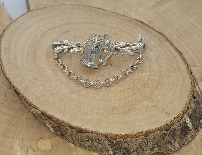Trachtenbrosche Bierkrug, 925 Silber mit Kette Trachtenbrosche Bierkrug, 925 Silber mit Kette