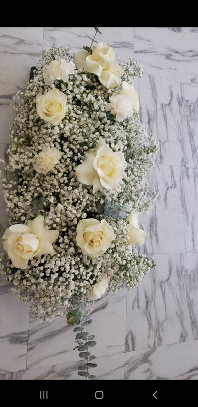 Baby breath Table runner centerpiece