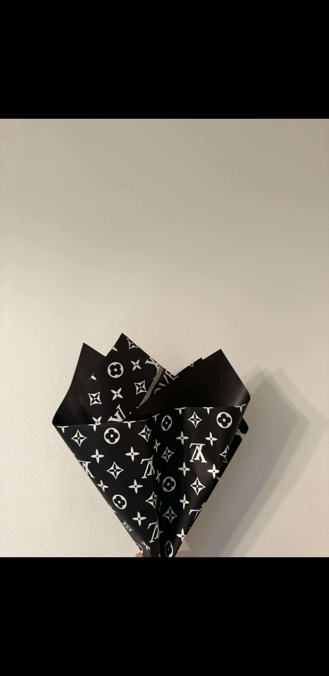 Louis Vuitton Korean Bouquet paper