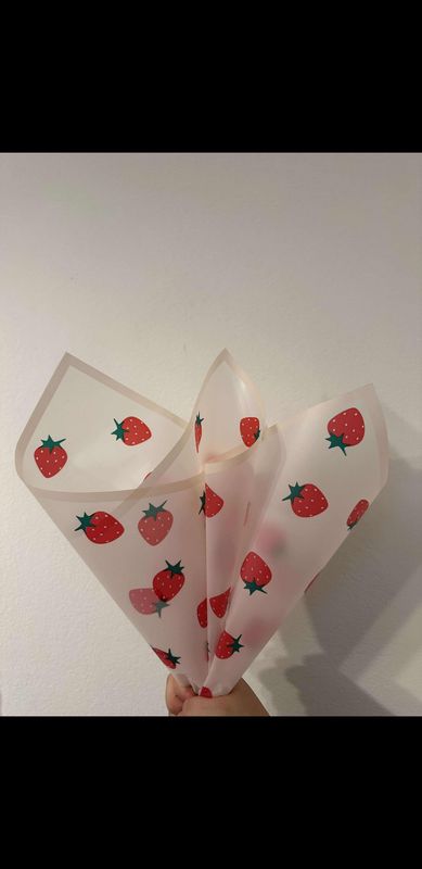 Strawberry Korean Bouquet paper
