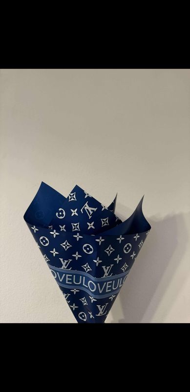 Louis Vuitton Korean Bouquet paper